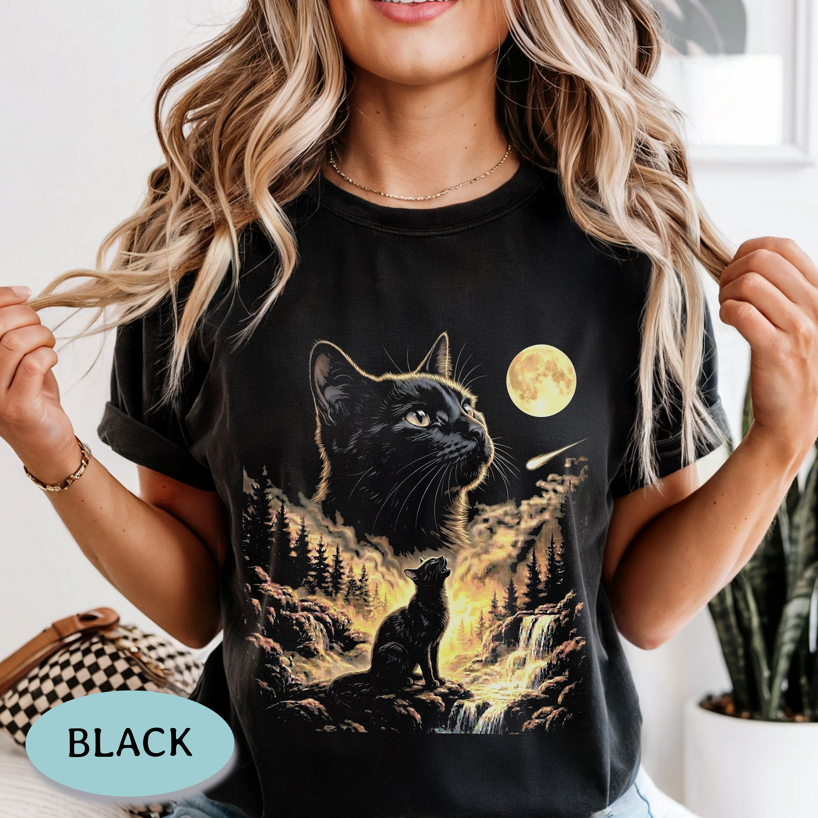 Black Cat Howling at the Moon Shirt – Comfort Colors® Tee
