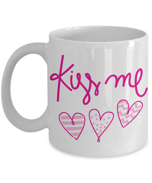 kiss me coffee mug