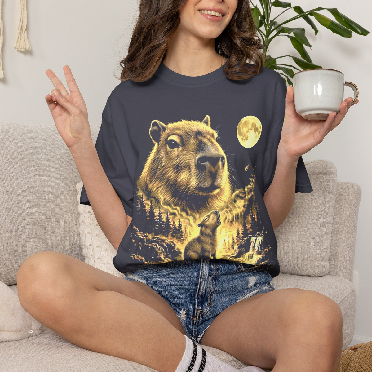 Capybara Howling at the Moon Shirt – Comfort Colors® Tee