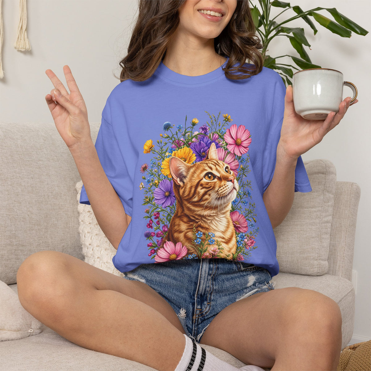 Orange Tabby Cat Wildflower Shirt - Comfort Colors® Tee - Cat Mom T-Shirt