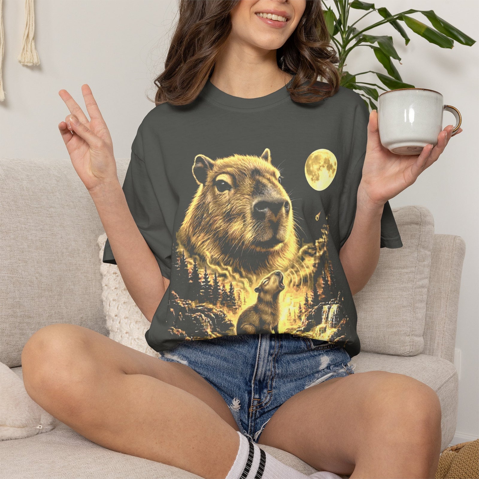 Capybara Howling at the Moon Shirt – Comfort Colors® Tee