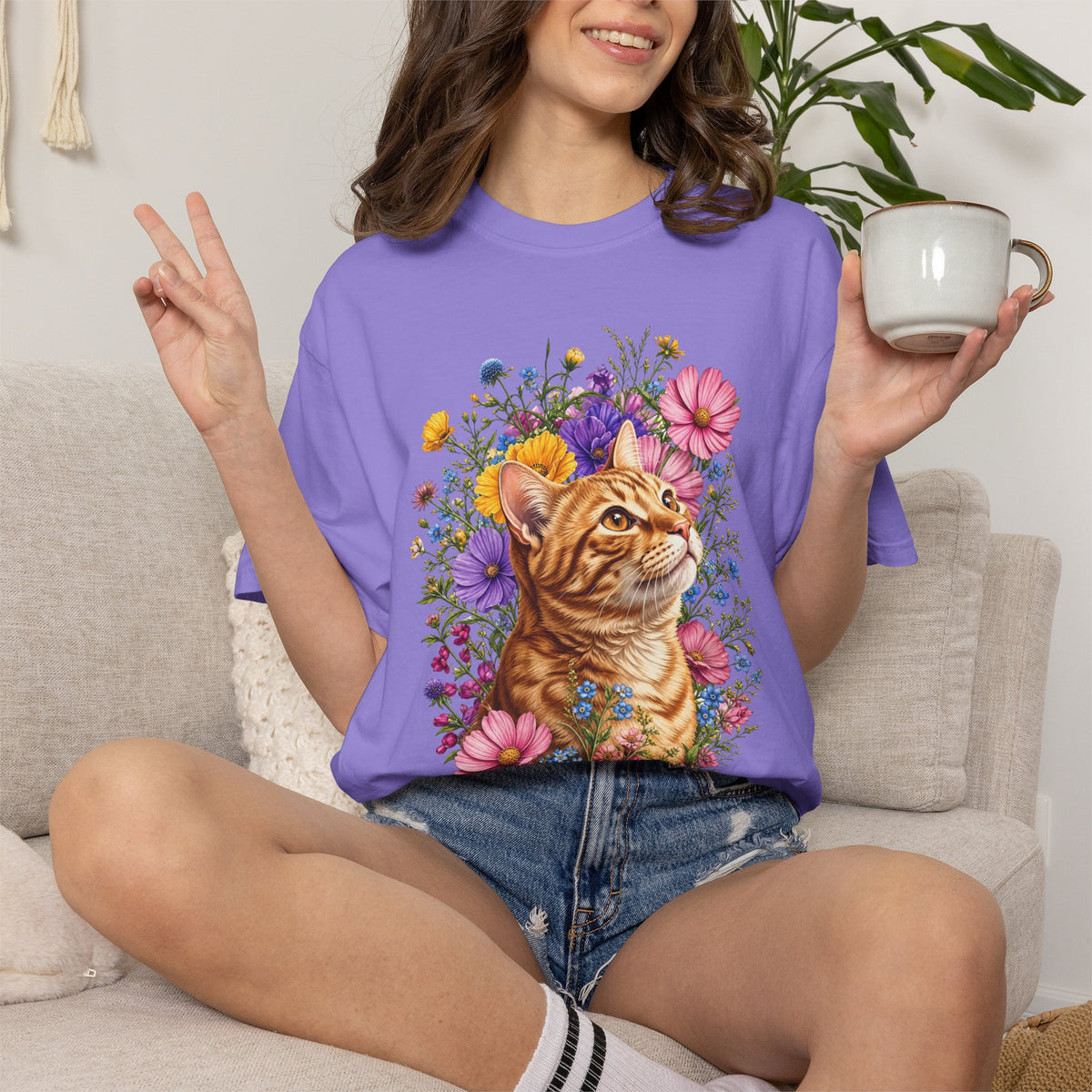 Orange Tabby Cat Wildflower Shirt - Comfort Colors® Tee - Cat Mom T-Shirt