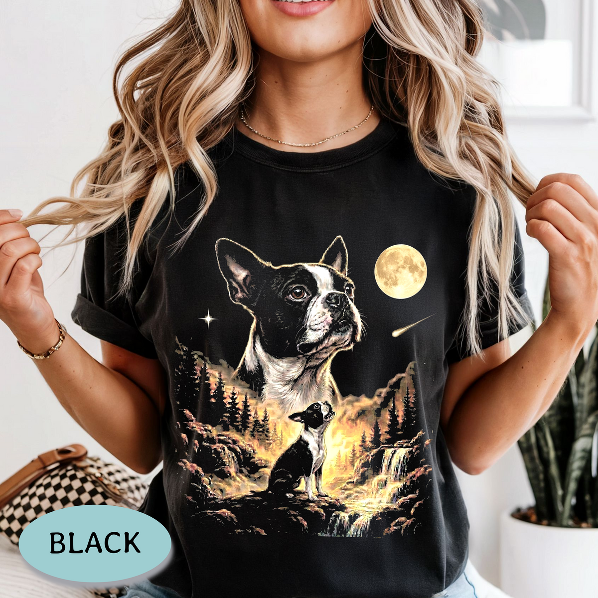 Boston Terrier Howling at the Moon Shirt – Comfort Colors® Tee