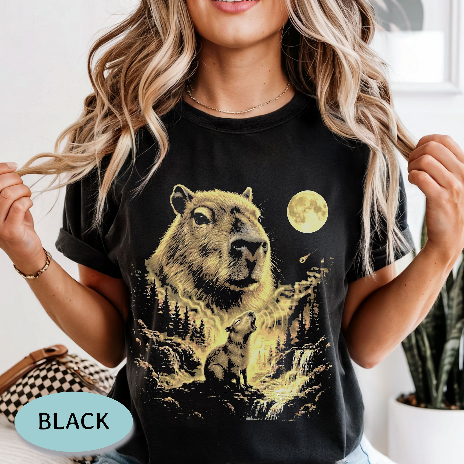 Capybara Howling at the Moon Shirt – Comfort Colors® Tee