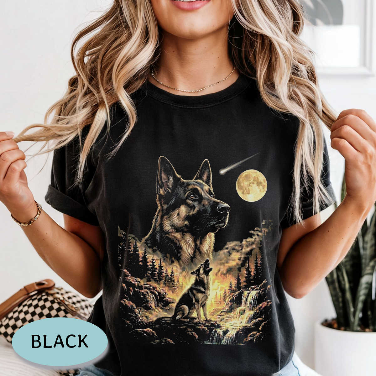 German Shepherd Howling at the Moon Shirt – Comfort Colors® Tee