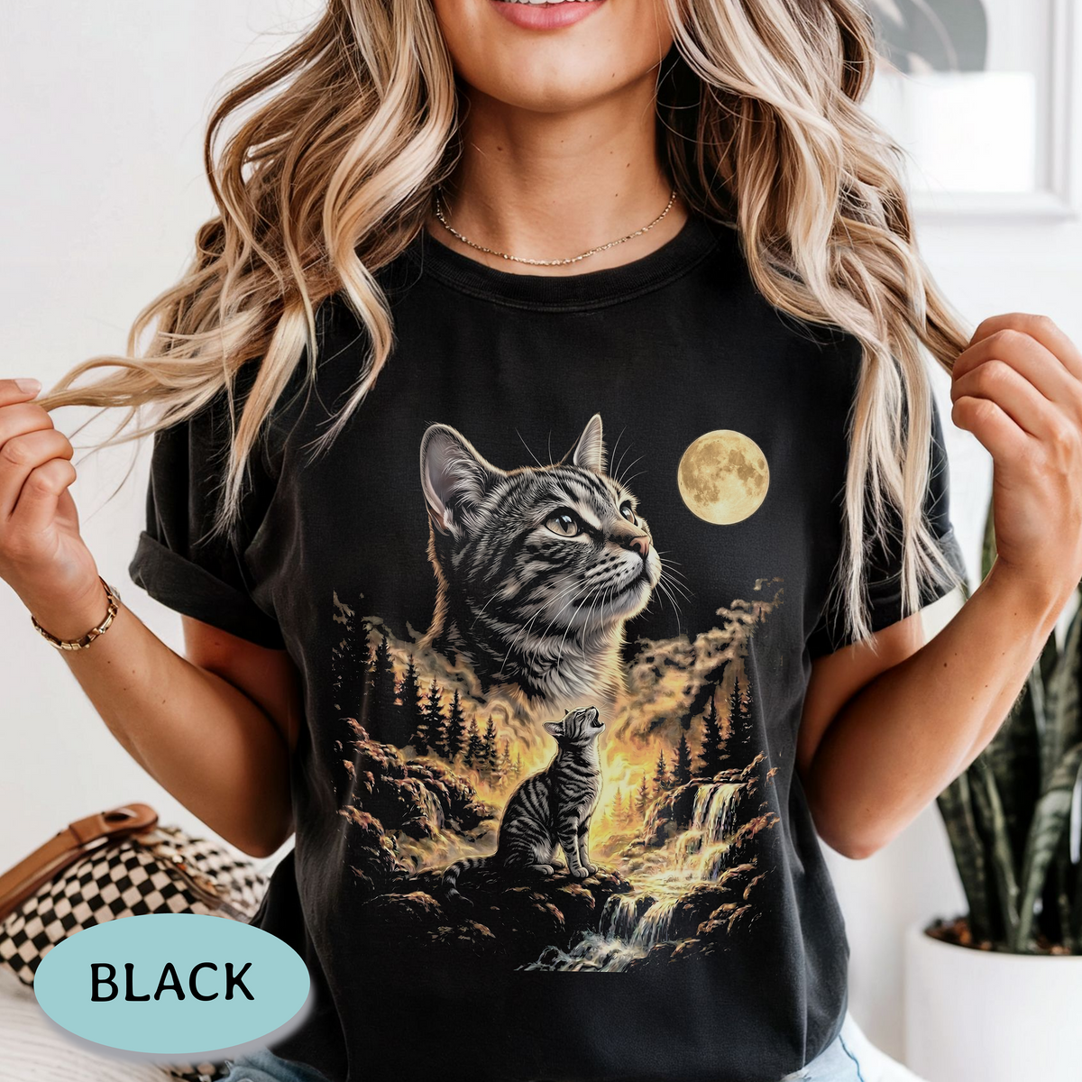 Gray Tabby Cat Howling at the Moon Shirt – Comfort Colors® Tee