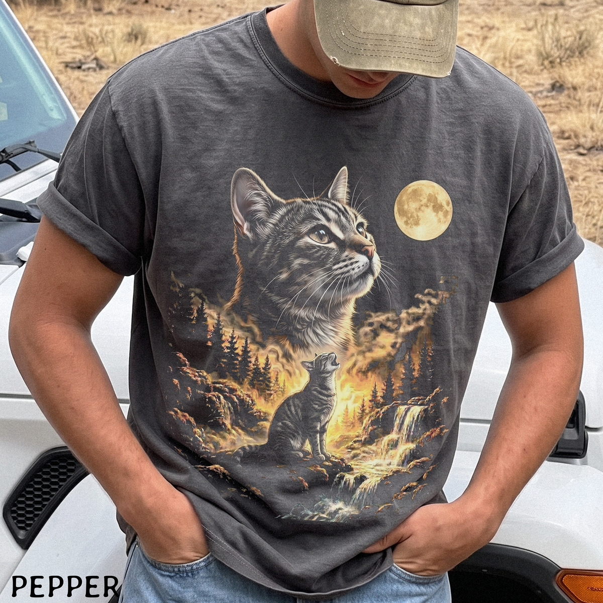 Gray Tabby Cat Howling at the Moon Shirt – Comfort Colors® Tee