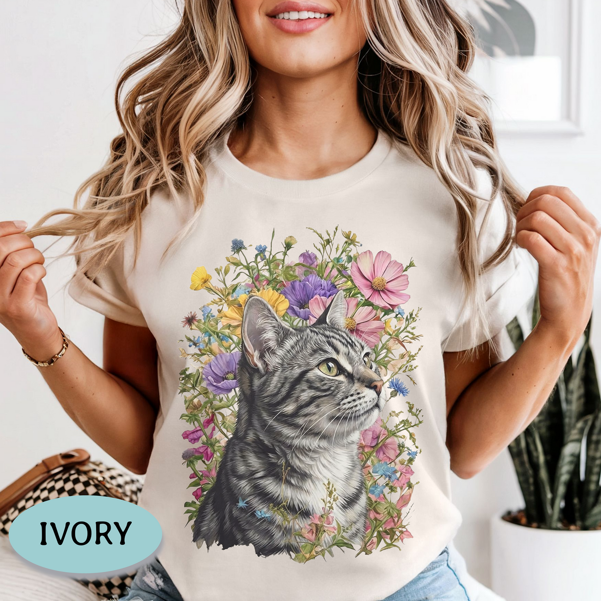 Gray Tabby Cat Wildflower Shirt – Comfort Colors® Floral Tee