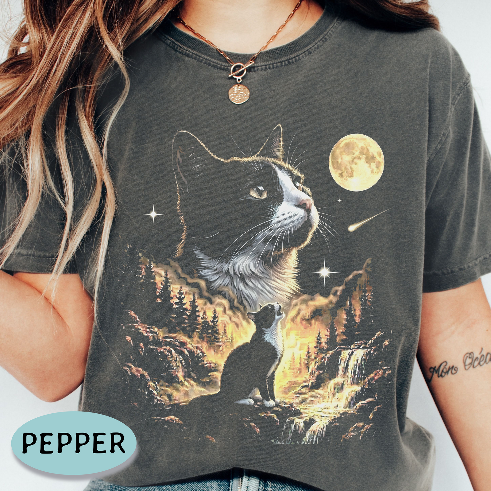 Tuxedo Cat Howling at the Moon Shirt – Comfort Colors Tee